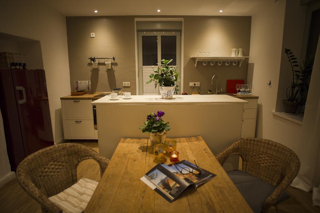 Haus&Hof Guest House Perl Extérieur photo